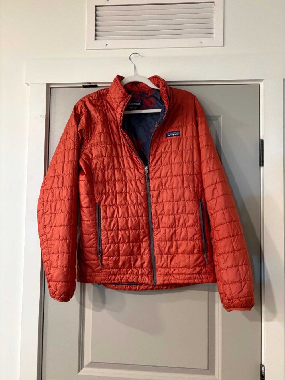 Patagonia Nano Puff Jacket Mens M Rust Orange Quilted Insulated Lightweight